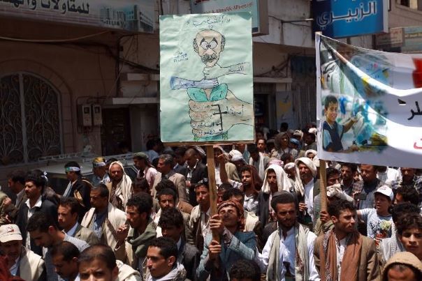Yémen: la capitale paralysée par des manifestations géantes