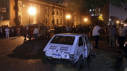 Le Caire secoué par un nouvel attentat à la bombe