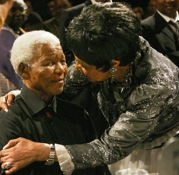 Afrique du Sud : Winnie conteste son exclusion de l’héritage Mandela