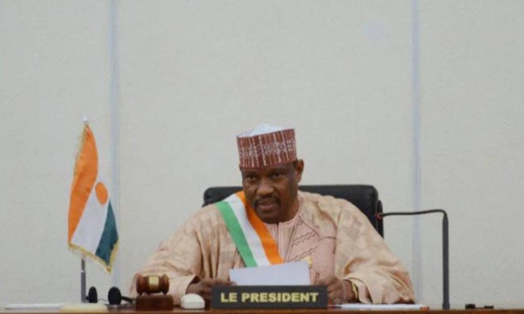Niamey cherche un remplaçant au président du parlement en fuite