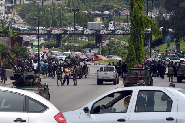 Les militaires ivoiriens secouent le cocotier