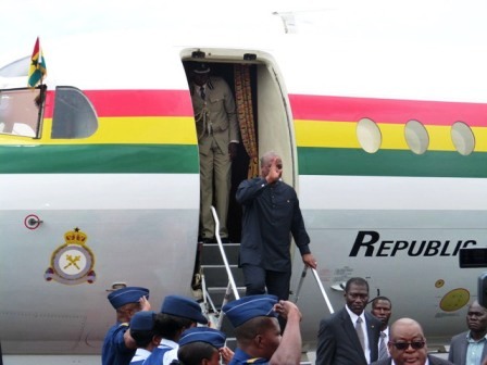 Le président ghanéen accusé de dilapider l’argent public dans les voyages