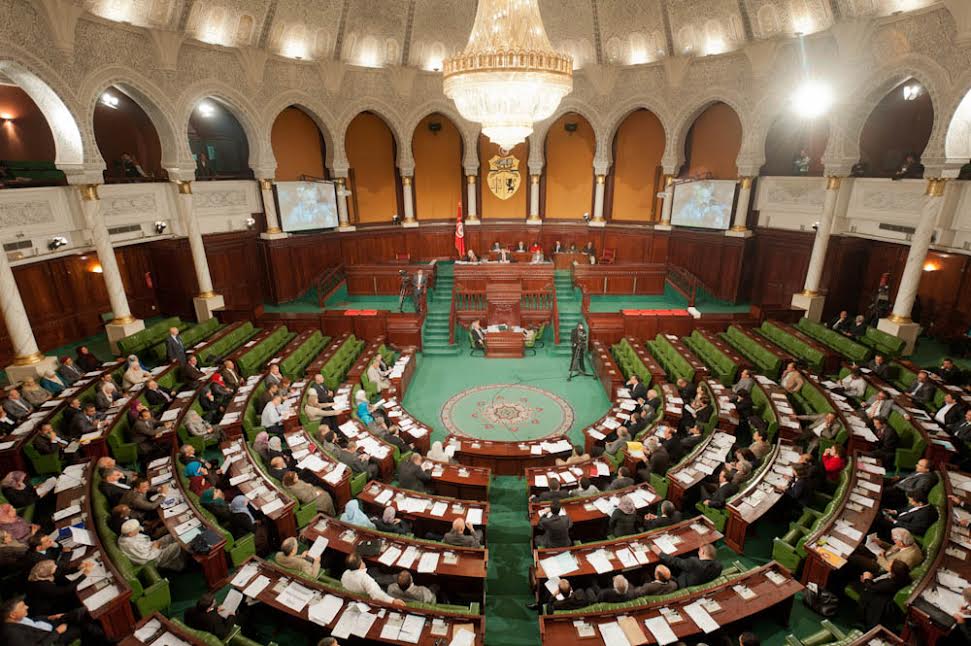 Tunisie : Le premier parlement post-révolution cherche un président