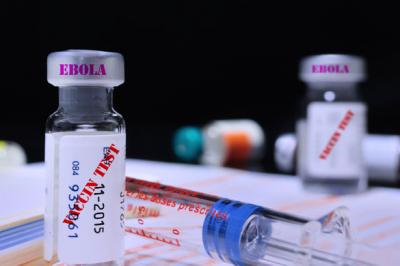 Test de deux vaccins contre Ebola au Libéria