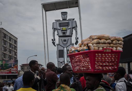 l’ingénieure-conceptrice des premiers robots régulant la circulation en RDC rêve de conquérir l’Afrique
