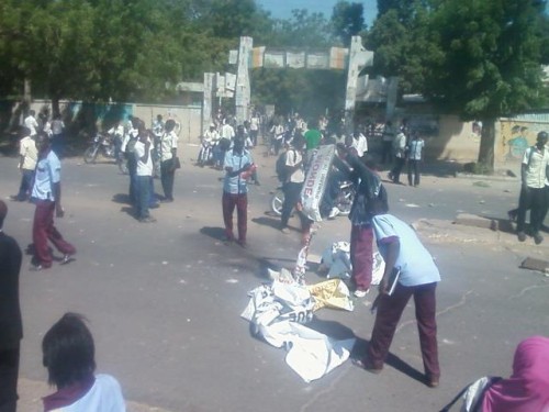 TCHAD : Des policiers arrêtés après la répression sur des jeunes manifestants