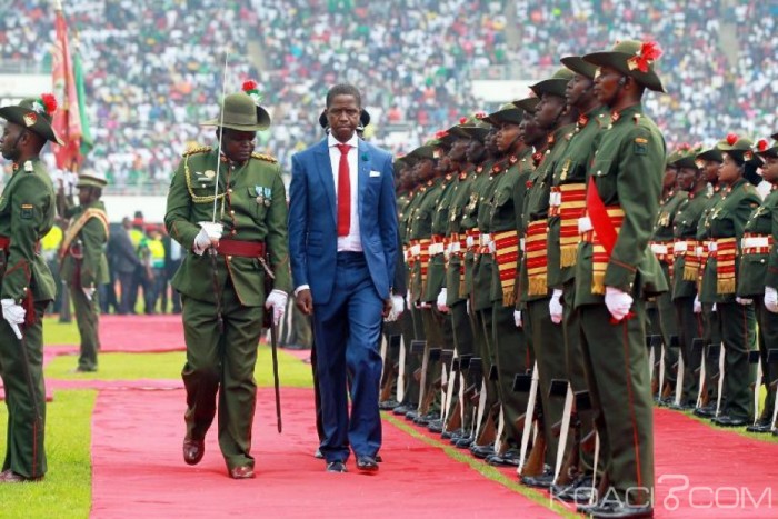 Zambie le nouveau président Lungu s’évanouit en pleine journée de la femme