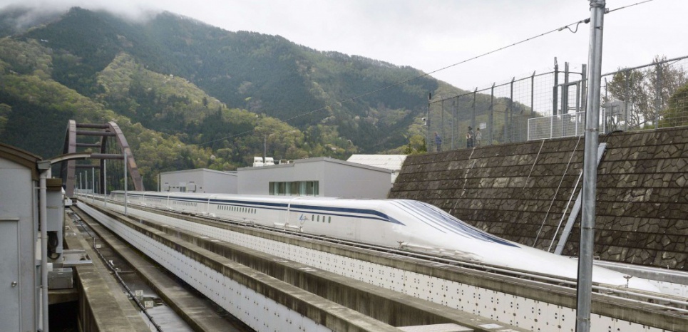Le nouveau train japonais «Maglev», roule à 600km/H