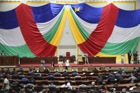 Centrafrique : Un accord de désarment signé entre ex-Séleka et anti-Balaka