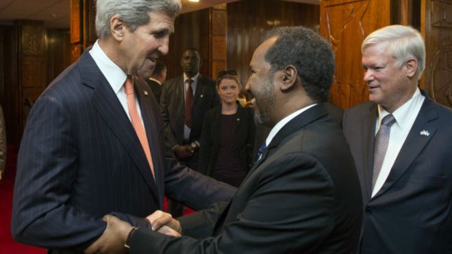 Somalie : visite surprise de John Kerry