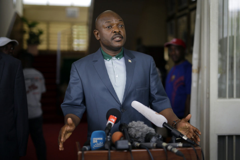 Burundi : Nkuruziza limoge le ministre de la défense et celui des affaires étrangères