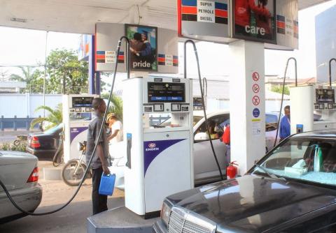 Angola : A peine libéralisé, le prix du carburant augmente déjà de 27%