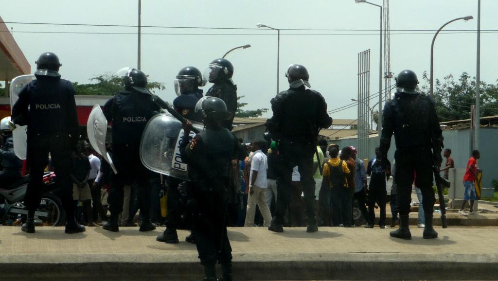 Angola : Arrestation d’une vingtaine d’employés de la Maison de sécurité du président