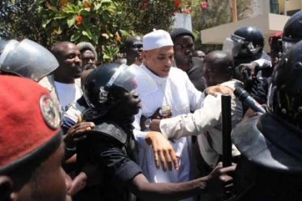 Dakar ignore la demande de l’ONU de libérer Karim Wade
