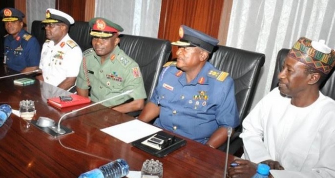 Nigeria : Le président Buhari opère un toilettage au sein de l’armée
