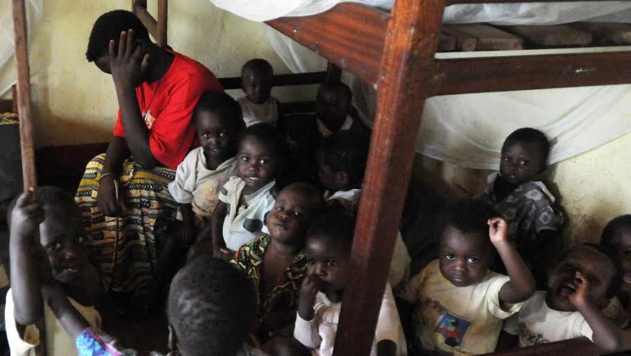 La RDC autorise 72 enfants adoptés à quitter le pays