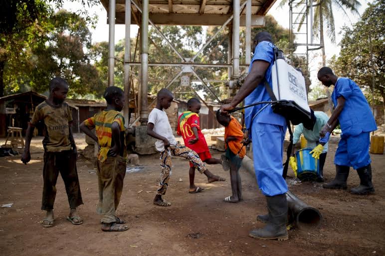 Guinée: la fin d’Ebola accueillie avec soulagement