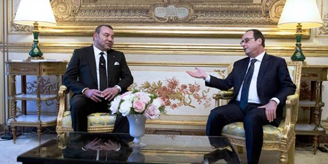 Le Roi du Maroc reçu à l’Elysée par François Hollande
