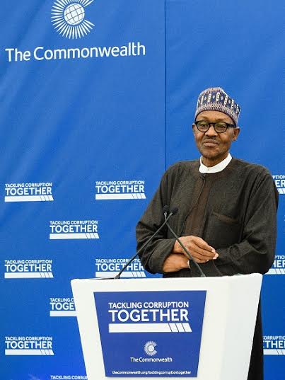 Nigeria-G.B: Le président Buhari réclame à Londres la restitution d’actifs volés