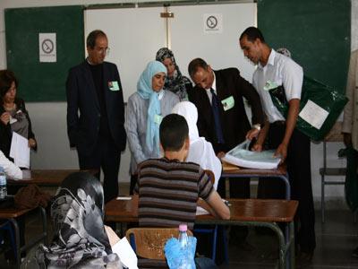 Algérie: les autorités bloquent les réseaux sociaux pour éviter une nouvelle fuite au BAC