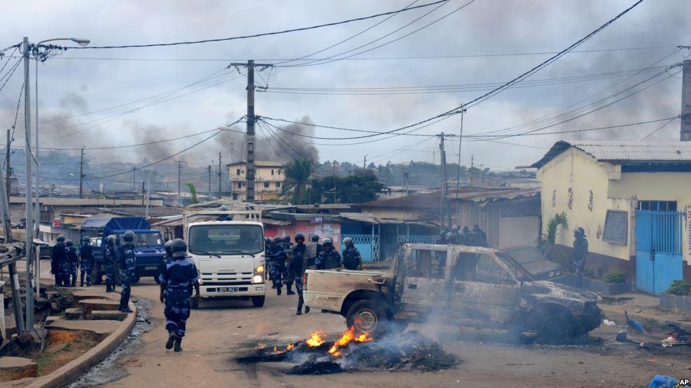 Gabon: Affrontements après l’annonce de la réélection de Bongo