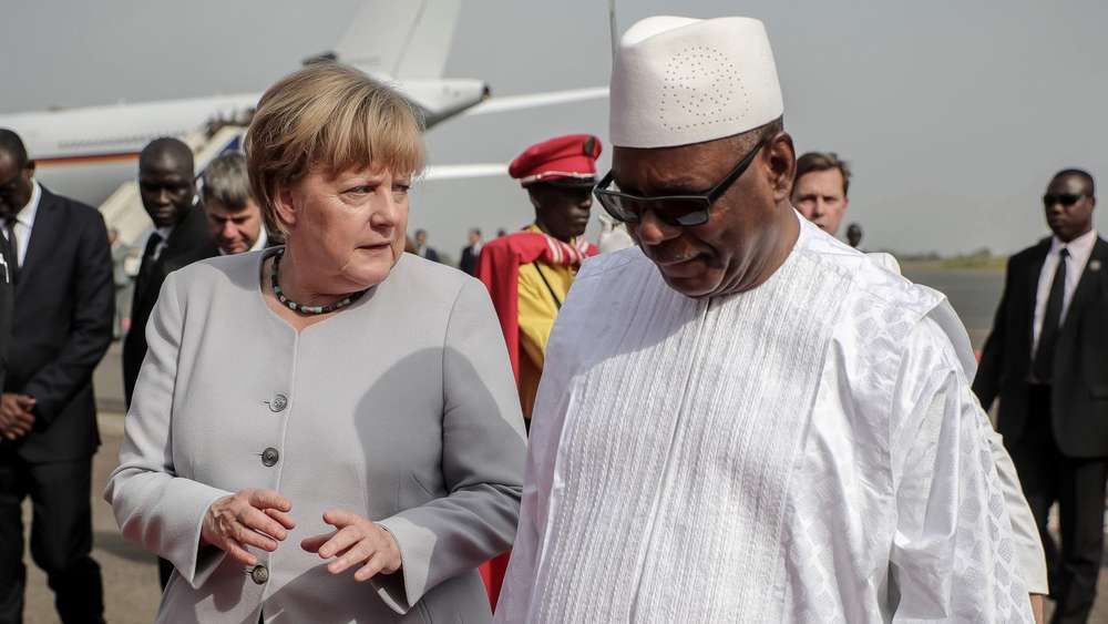 Angela Merkel au Mali pour limiter la migration vers l’Europe