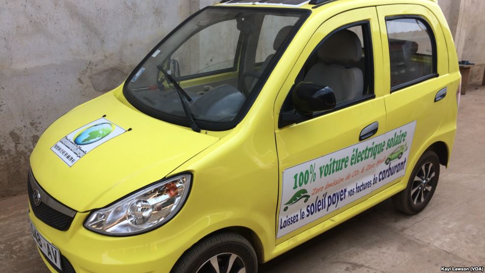 Les voitures solaires togolais appréciées par l’ONG «Jeunes volontaires pour l’environnement»