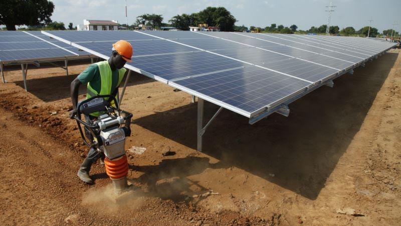 L’Ouganda met en service sa première centrale solaire