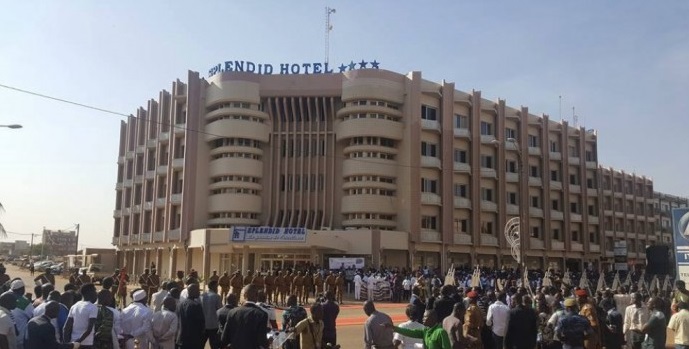 Les Burkinabè rendent hommage aux victimes de l’attentat terroriste de Ouagadougou