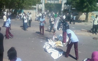 Tchad : Les jeunes chômeurs se livrent à l’opération « Brûlez les diplômes »