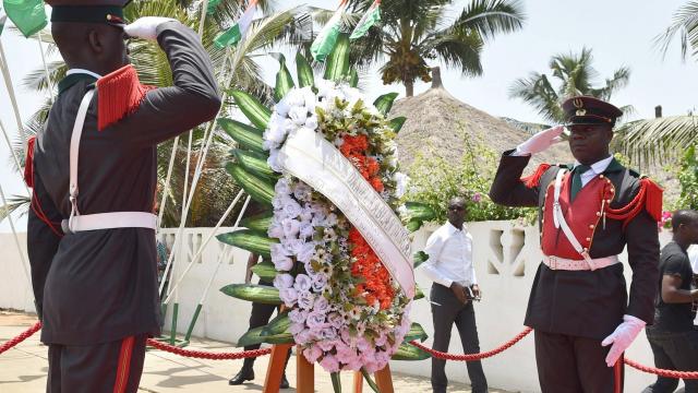 Côte d’Ivoire : Inauguration d’une stèle en mémoire aux victimes de l’attaque de Grand Bassam