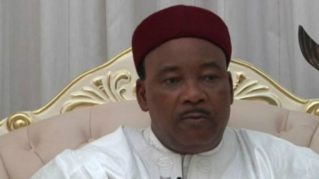 Niger : Issoufou promet de céder le pouvoir après ses deux mandats constitutionnels