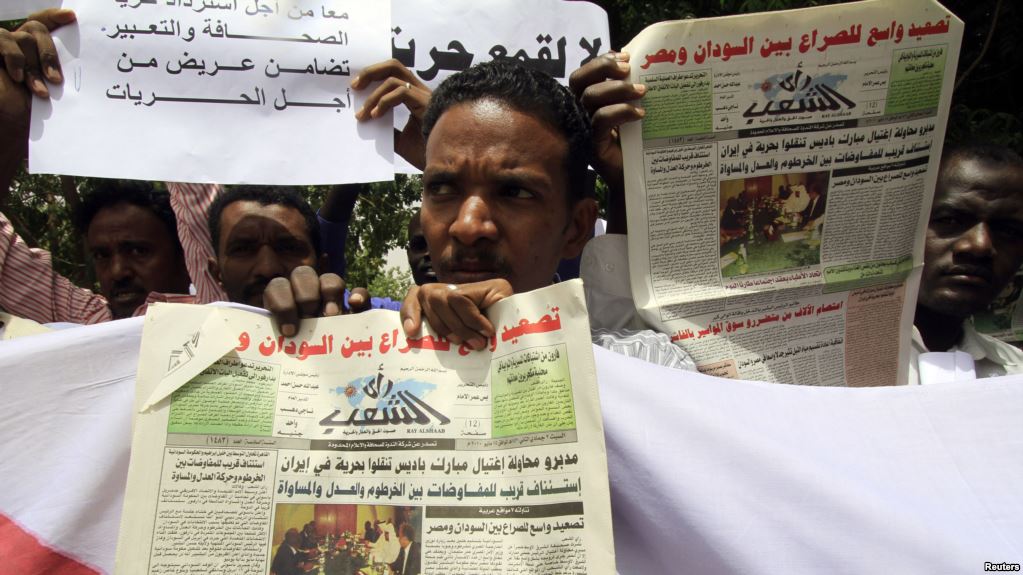 Des journalistes soudanais en colère après  l’interdiction d’entrer en Egypte infligée à leurs collègues