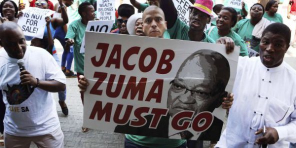 Zuma dénonce le caractère «raciste» des manifestations