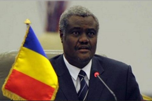 Mahmat réitère le soutien de l’Union africaine pour une force militaire des pays du Sahel