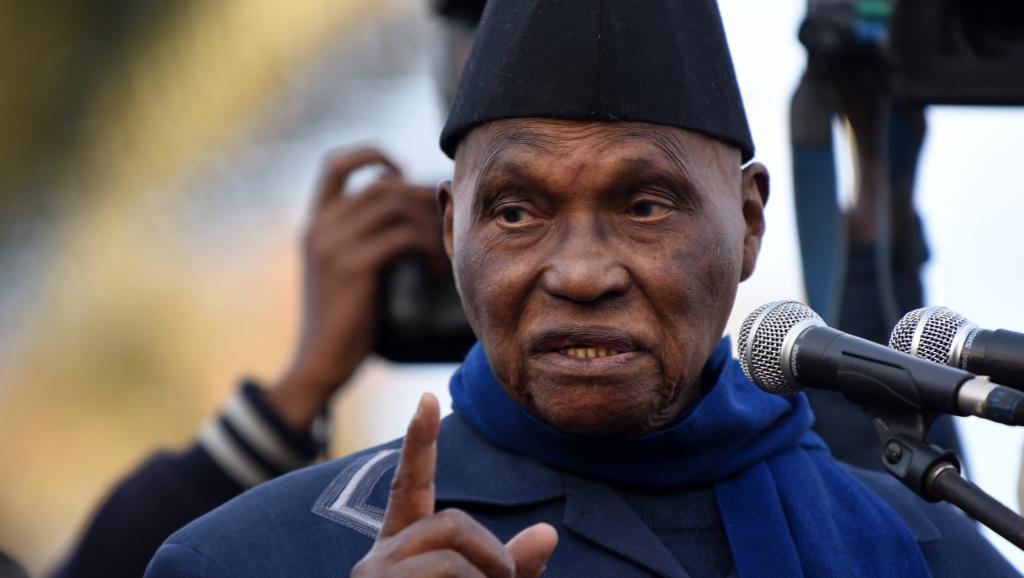L’ex-président sénégalais Wade accuse les avocats de l’Etat d’escroquerie