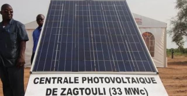 Le Burkina met en service la plus grande centrale solaire en Afrique de l’Ouest
