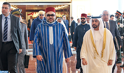Le Roi Mohammed VI assiste à la cérémonie inaugurale du Louvre Abu Dhabi