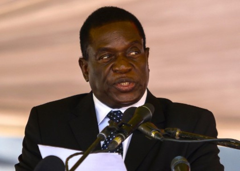 Zimbabwe : Mnangagwa dissout le gouvernement de Mugabe