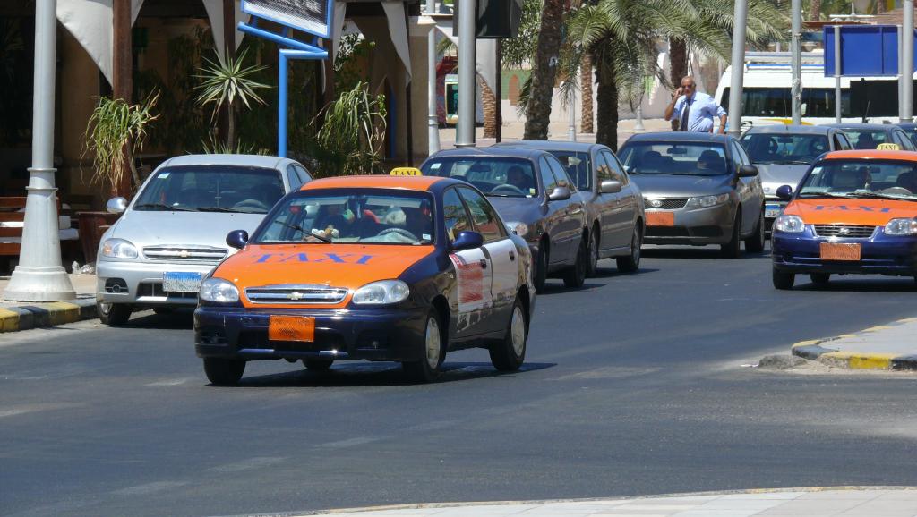 Uber et Careem menacés de fermeture en Egypte