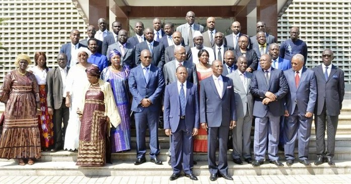 Démission du Premier ministre et du gouvernement guinéens