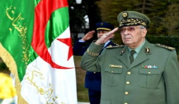 Algérie: Le général Gaid Salah futur président après Bouteflika