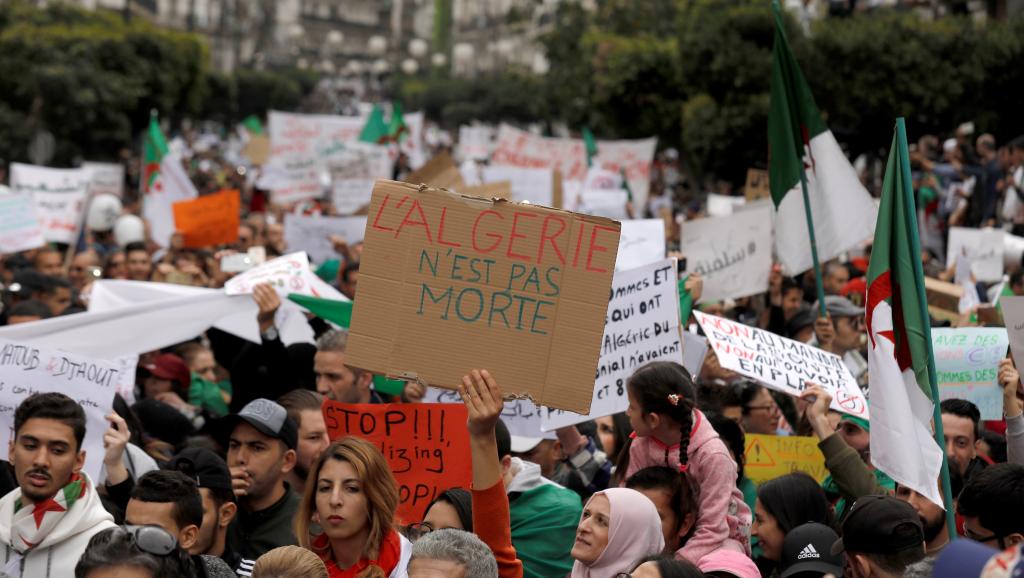 Le retour de Bouteflika en Algérie n’a pas apaisé les manifestations