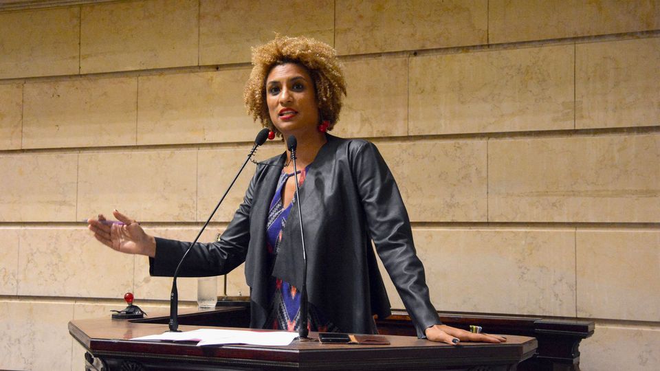 Brésil : Deux arrestations un an après l’assassinat de la députée noire Marielle Franco