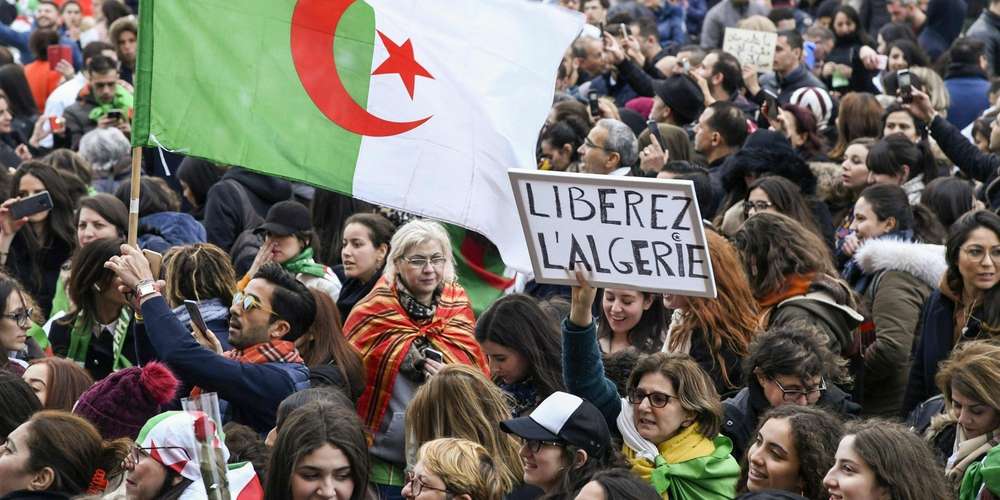 Algérie : La rue s’assigne une nouvelle mission, après la démission de Bouteflika