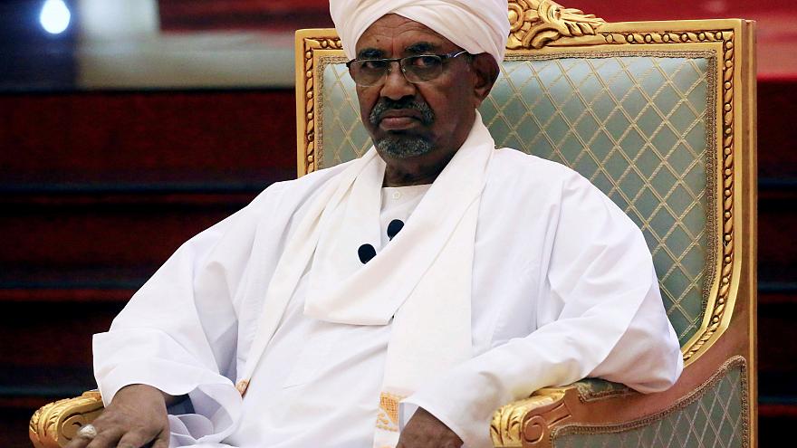 Urgent : L’armée soudanaise évince l’indéboulonnable président Omar El-Béchir