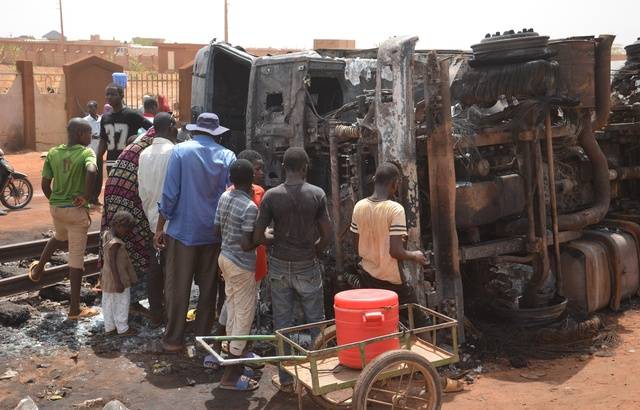 Niger : Le bilan de l’explosion du camion-citerne s’élève désormais à 60 morts