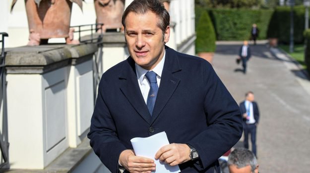 Le chef du gouvernement italien appelle à la démission d’un ministre de La Ligue