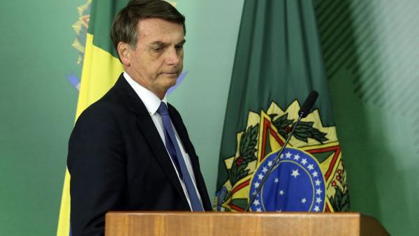 Port d’armes : La justice brésilienne demande au président Bolsonaro de se justifier