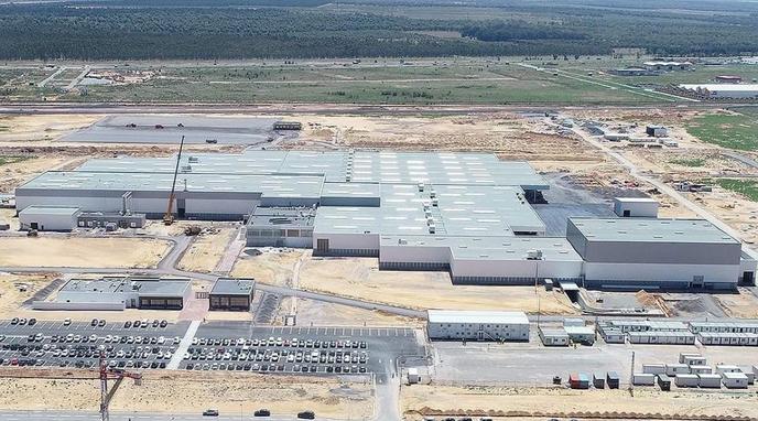 Maroc: Le Roi inaugure une usine de PSA qui produira 100.000 véhicules au démarrage